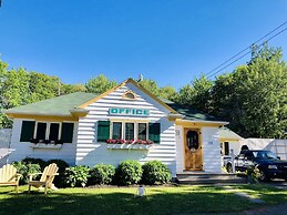 Green Gables Bungalow Court