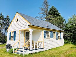 Green Gables Bungalow Court