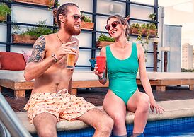 Nomads Hotel & Rooftop pool