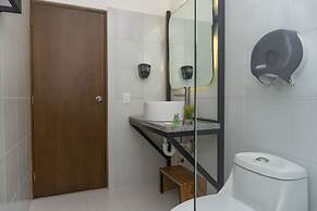 Nomads Hotel & Rooftop pool