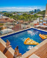 Nomads Hotel & Rooftop pool