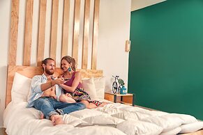 Nomads Hotel & Rooftop pool