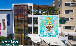 Nomads Hotel & Rooftop pool