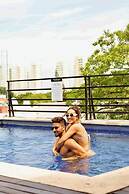 Nomads Hotel & Rooftop pool