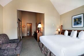 Two Bedroom Loft In The Heart Of Breckenridge Condo by RedAwning