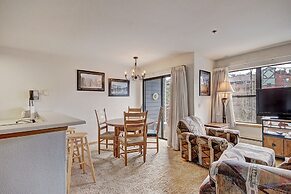 Front-row Access To Historic Breck 2br 1.5ba Sleeps 8 2 Bedroom Condo 