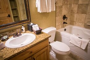 Well Equipped Condo with Balcony Overlooking Pool by RedAwning - Save 