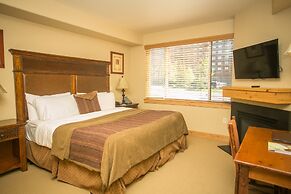 Silverado Lodge Rustic Condo with Private Balcony by RedAwning - Save 