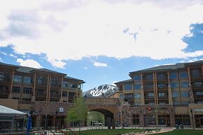 Fully Equipped in the Heart of Canyons Village by RedAwning - Save 20%