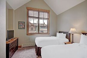Vaulted Ceilings+rustic Luxury 2 Blocks To Main St- Sleeps 6 2 Bedroom