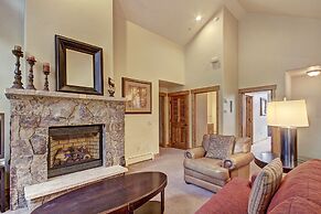 Vaulted Ceilings+rustic Luxury 2 Blocks To Main St- Sleeps 6 2 Bedroom
