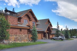 Vaulted Ceilings+rustic Luxury 2 Blocks To Main St- Sleeps 6 2 Bedroom