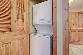 Vaulted Ceilings+rustic Luxury 2 Blocks To Main St- Sleeps 6 2 Bedroom