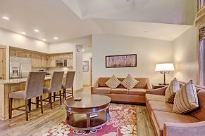 Rocky Mountain Luxury - Large Ski-in Winter Townhome 6ppl 2 Bedroom To