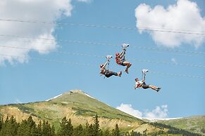 Rocky Mountain Luxury - Large Ski-in Winter Townhome 6ppl 2 Bedroom To