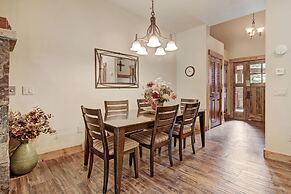 Rocky Mountain Luxury - Large Ski-in Winter Townhome 6ppl 2 Bedroom To