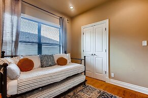 Luxury 4 Bedroom Home in Central Austin