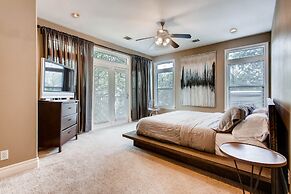 Luxury 4 Bedroom Home in Central Austin