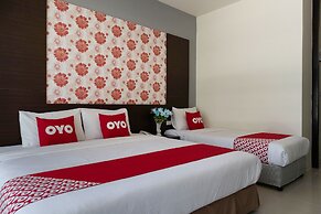 OYO 792 Omsaga Phuket Hotel