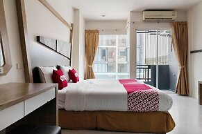 OYO 792 Omsaga Phuket Hotel