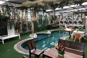 OYO 792 Omsaga Phuket Hotel