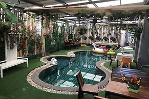 OYO 792 Omsaga Phuket Hotel