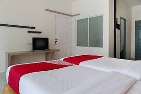 OYO 792 Omsaga Phuket Hotel