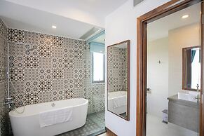 Ritzy Boutique Hotel Da Nang