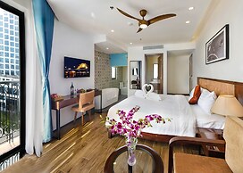 Ritzy Boutique Hotel Da Nang