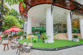 Ritzy Boutique Hotel Da Nang