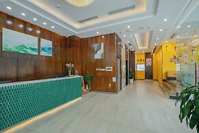 Ritzy Boutique Hotel Da Nang