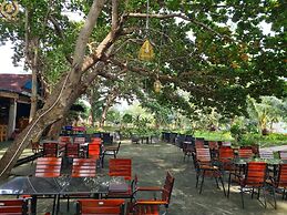 Tan Son Nhat Con Dao Resort