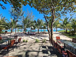 Tan Son Nhat Con Dao Resort