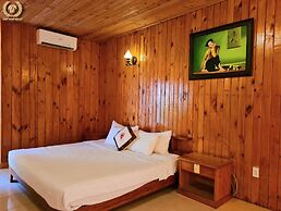 Tan Son Nhat Con Dao Resort