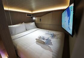 CUBE Boutique Capsule Hotel @ Kampong Glam