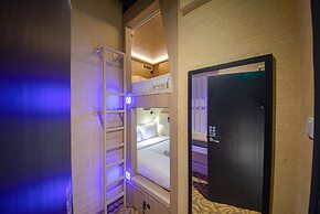 CUBE Boutique Capsule Hotel @ Kampong Glam