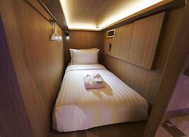 CUBE Boutique Capsule Hotel @ Kampong Glam