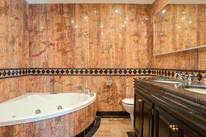 InstaStay Front line Harbor Apartment