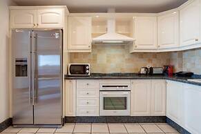 InstaStay Front line Harbor Apartment