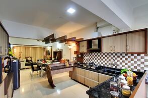 White Castle  (Boutique Apartment Hotel)