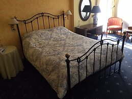 Cross Keys Hotel