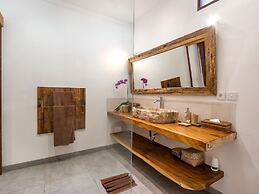 Villa Waterlily by Villa Finder