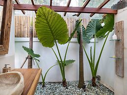 Villa Waterlily by Villa Finder