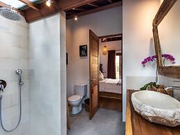 Villa Waterlily by Villa Finder