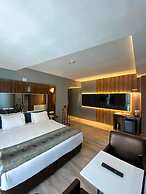 Yucel Hotel