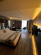 Yucel Hotel