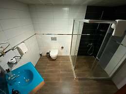 Yucel Hotel