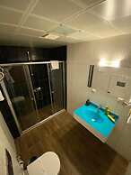 Yucel Hotel