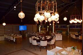Yucel Hotel
