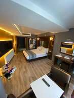 Yucel Hotel
